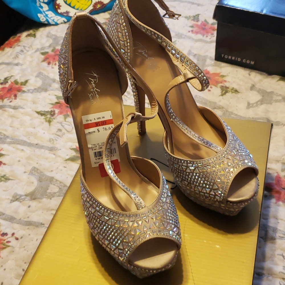 Thalia heels